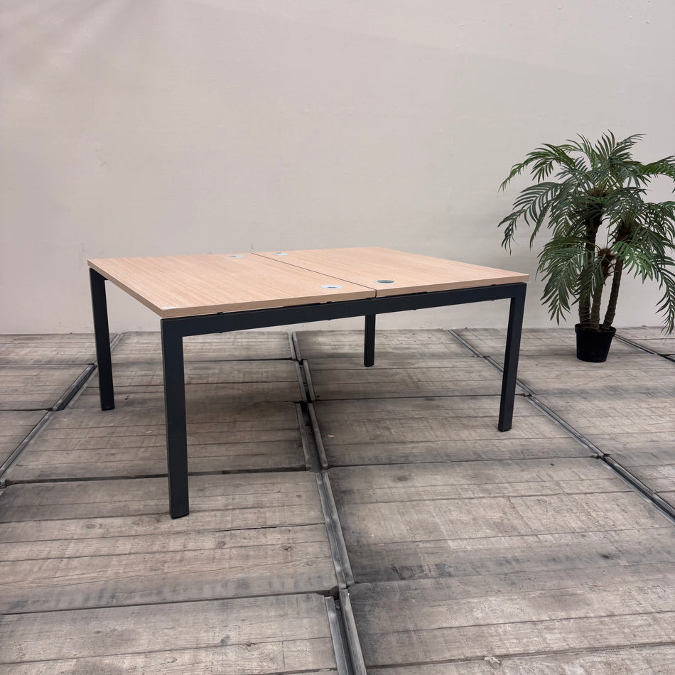 MDD Doppel-Schreibtisch für 2 Arbeitsplätze Bench-System Büro Gebraucht