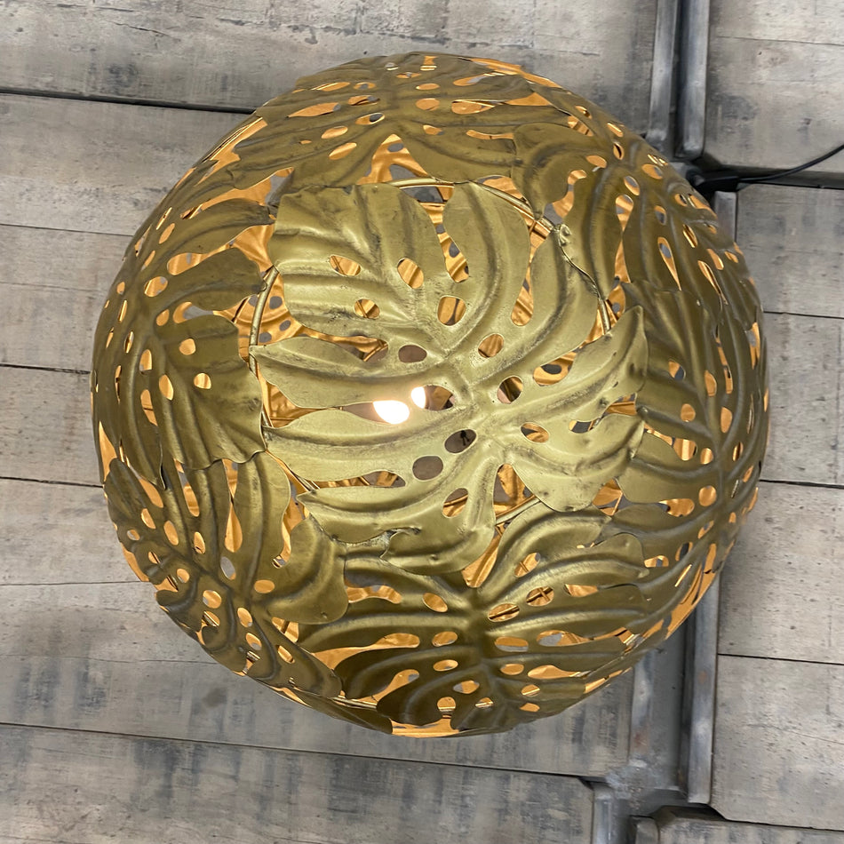 Countryfield Derry Tischlampe golden Floral Kugel Palmen Lampe