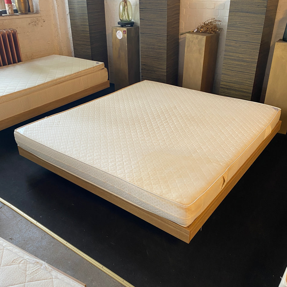 Holzbett gebraucht mit Matratze 180x200 Doppelbett Bett