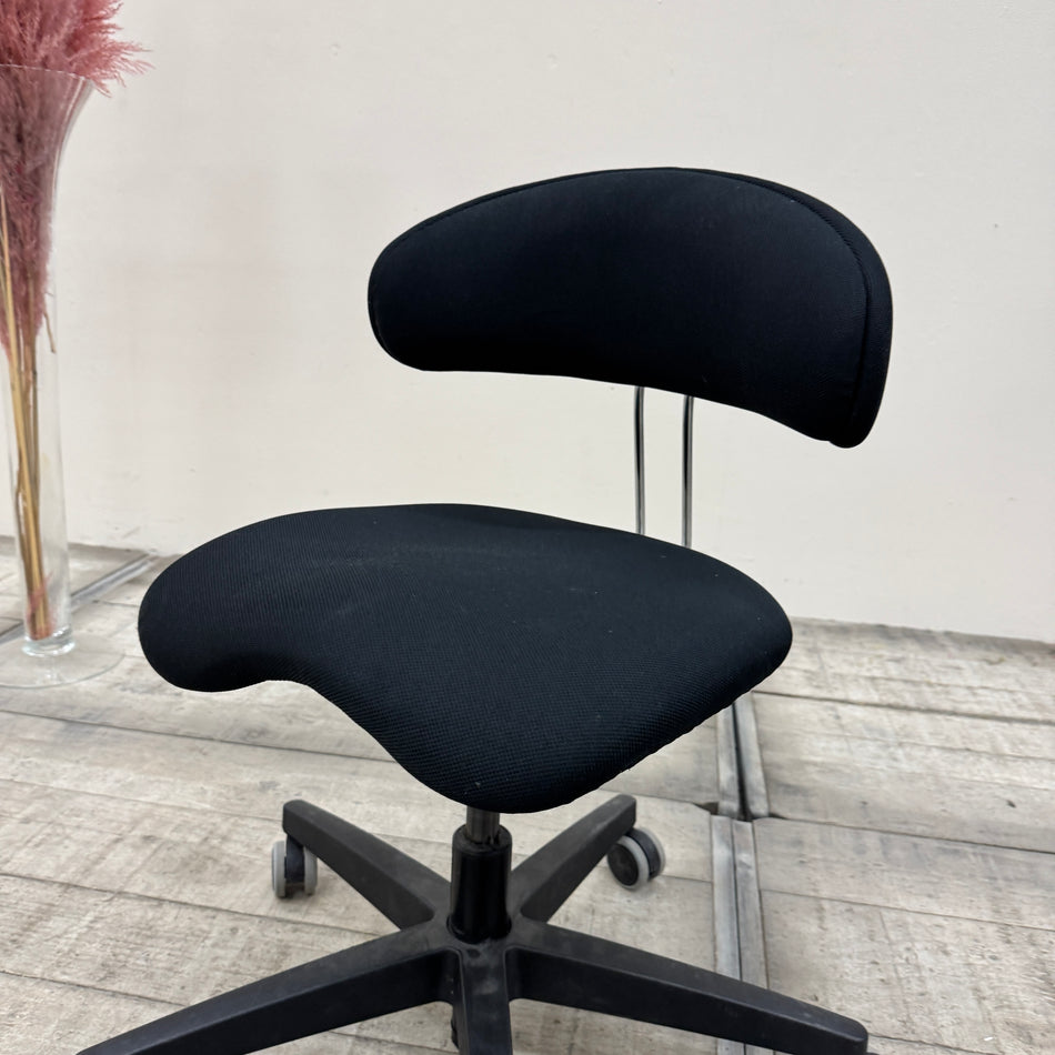 Ortho Erzieherinnenstuhl Erzieherstuhl Sattelsitz Höhenverstellbar Schwarz Büro Stuhl Gebraucht