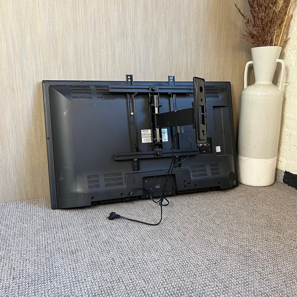 Philips TV LED-Fernseher 40HFL2819D/12 gebraucht Schwarz mit Wandhalter