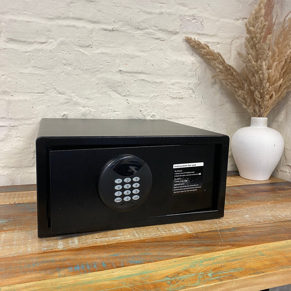 Safe schwarz Metall mit Zahlencode Wandtresor