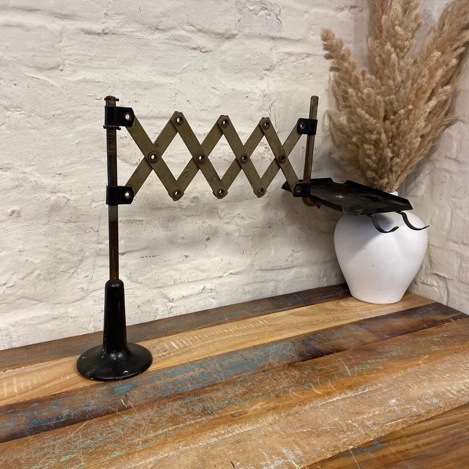 Tischhalterung antik für Wählscheibentelefon 20 Jh.