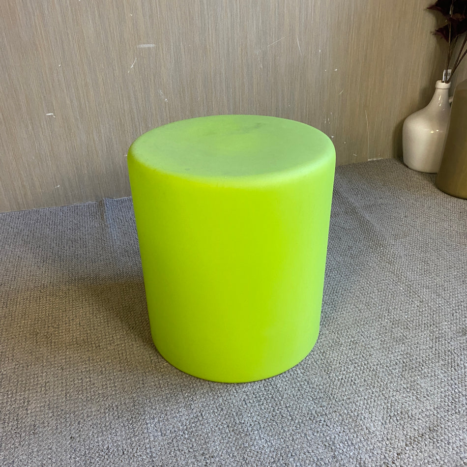 Pedrali WOW 480 Hocker grün Kunstoff gebraucht