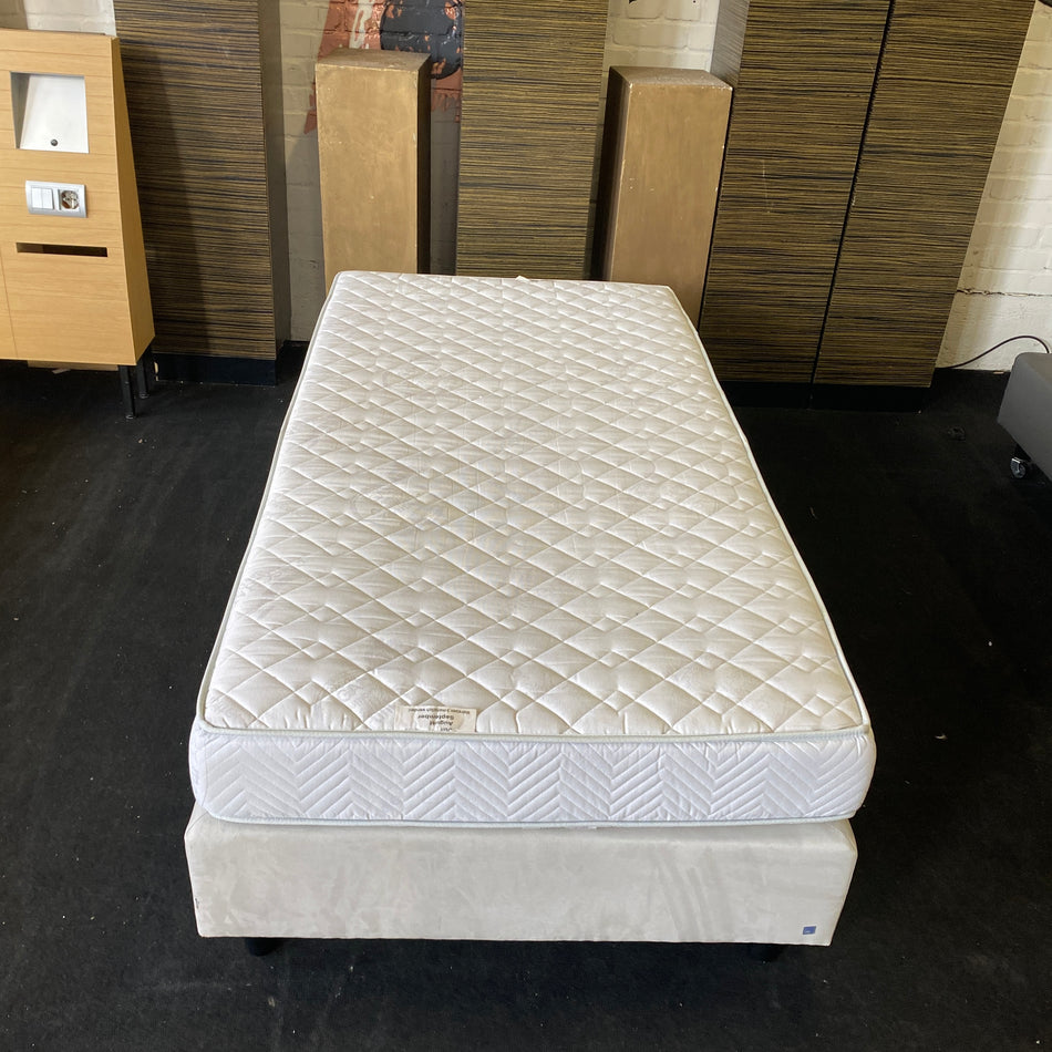 Boxspringbett gebraucht grau 100x200 inkl Matratze