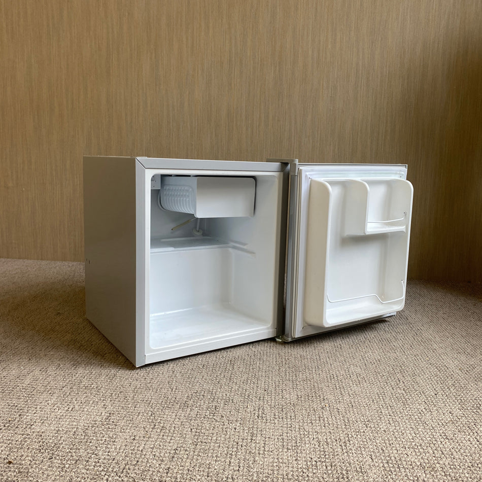 Bomann Minibar gebraucht silbern Kunststoff Hotelkühlschrank