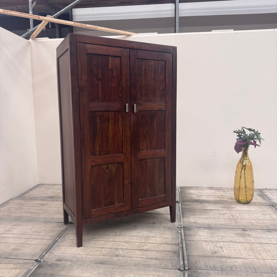 Vintage Kleiderschrank aus massivem Mangoholz mit Kleiderstange Gebraucht