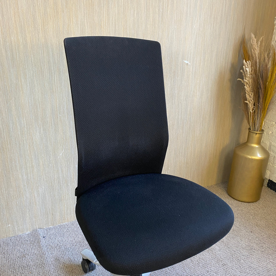 HÅG Futu Bürodrehstuhl gebraucht schwarz Designer Stuhl