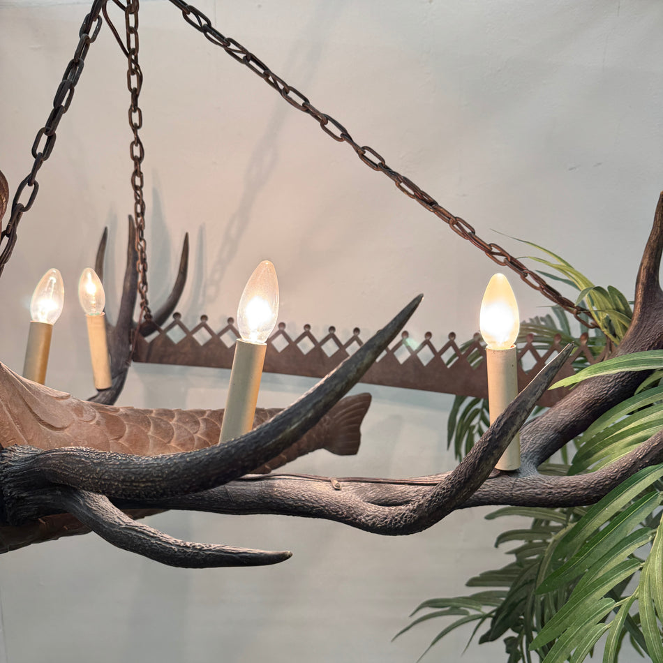 Lüsterweibchen Kronleuchter Geweihlampe Wappenschild 5-flammig nach 1900 Vintage