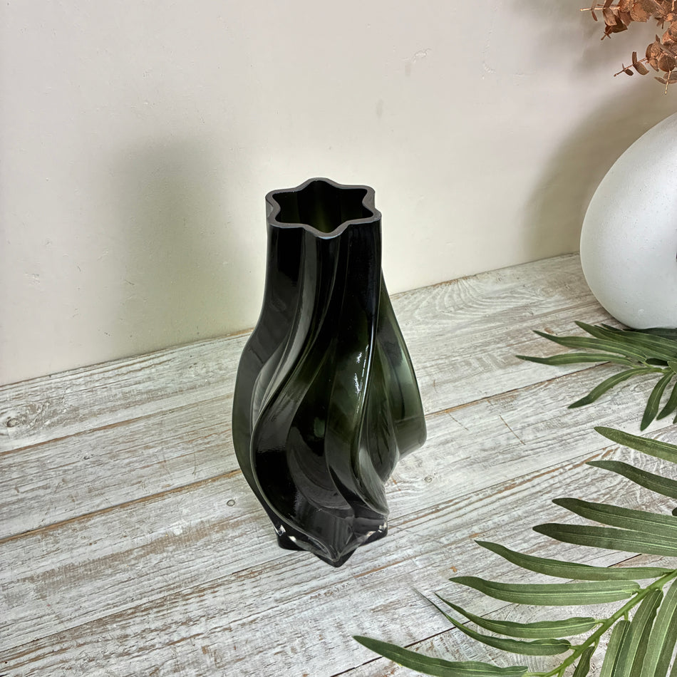 PTMD Florence Vase Schwarz Dunkelgrün Glas Tischvase Gedrehte Form  Deko