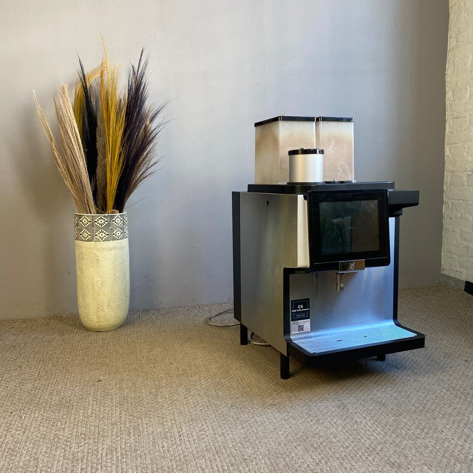 WMF 9000F GV Kaffeevollautomat gebraucht Gastro Bistro Barista Kaffeemaschine