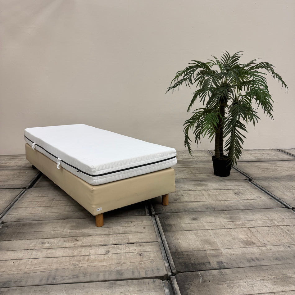 Boxspringbett creme 80x200 mit Matratze Bett Gebraucht Hotelbett