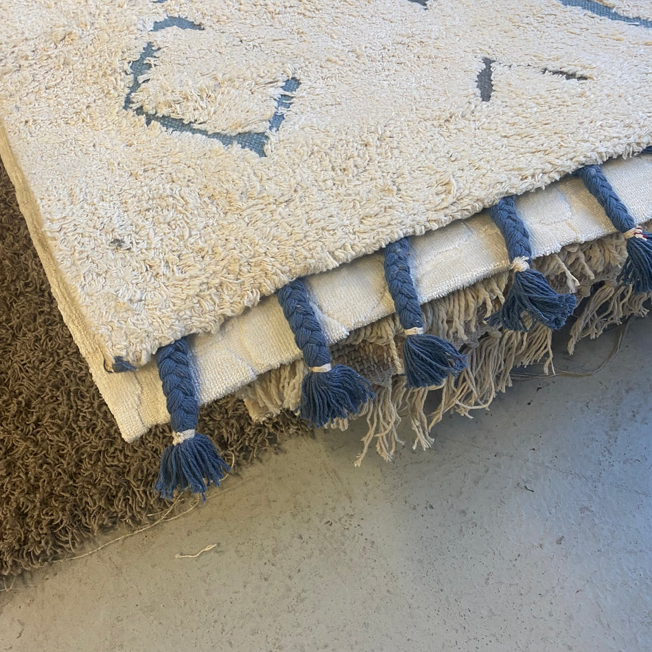 Teppich Creme Blau mit Ornamenten – Neuware – 120 x 180cm