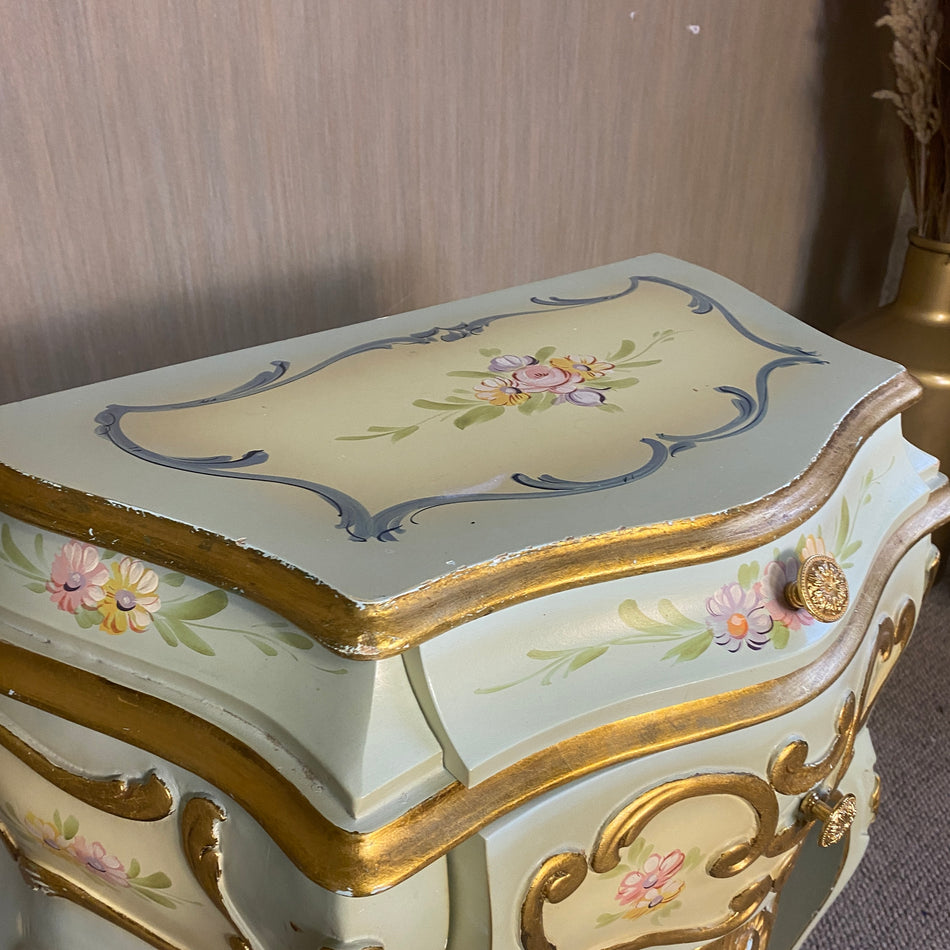 Barocker Vintage Nachttisch minzgrün mit handbemalten Blüten & Goldverzierung Tisch gebraucht