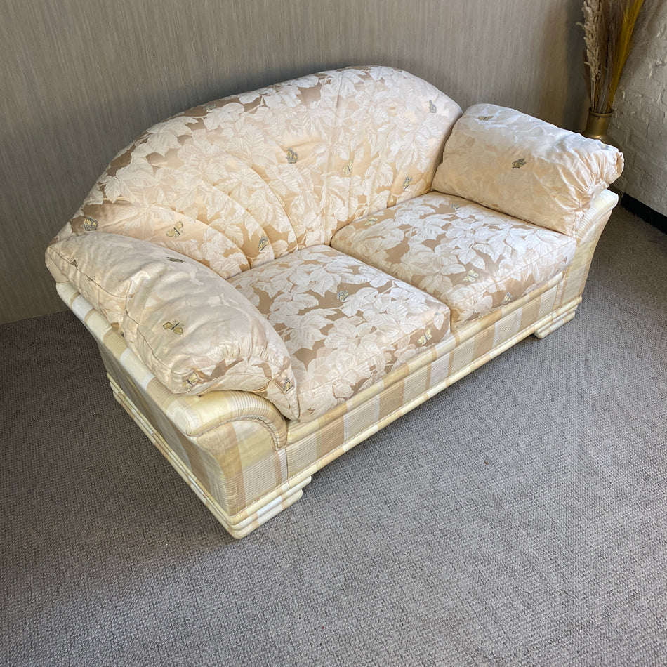 Vintage Sofa gebraucht creme gepolstert 2 Sitzer Couch