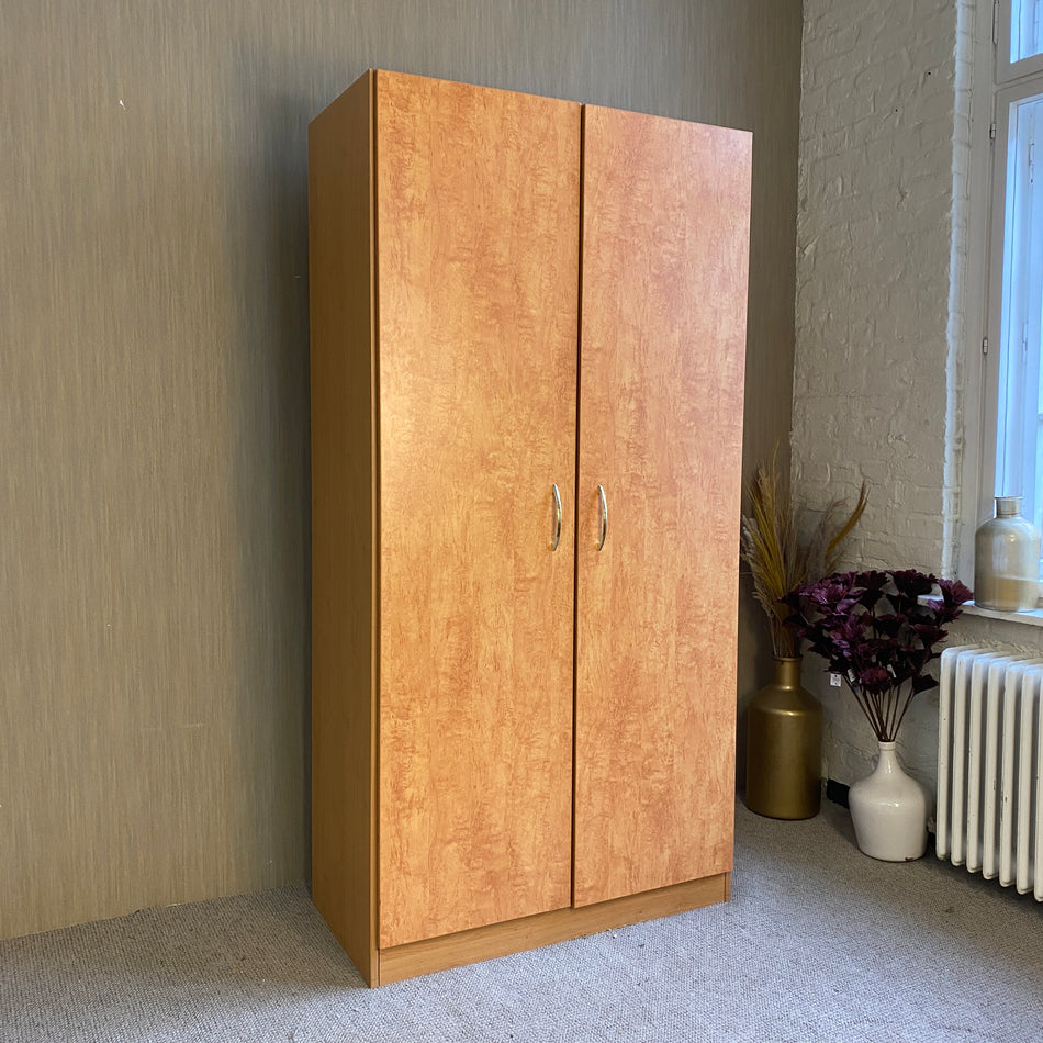 Kleiderschrank Erle – 2-türiger  – Kleiderstange & Ablage – stabil – Schrank gebraucht