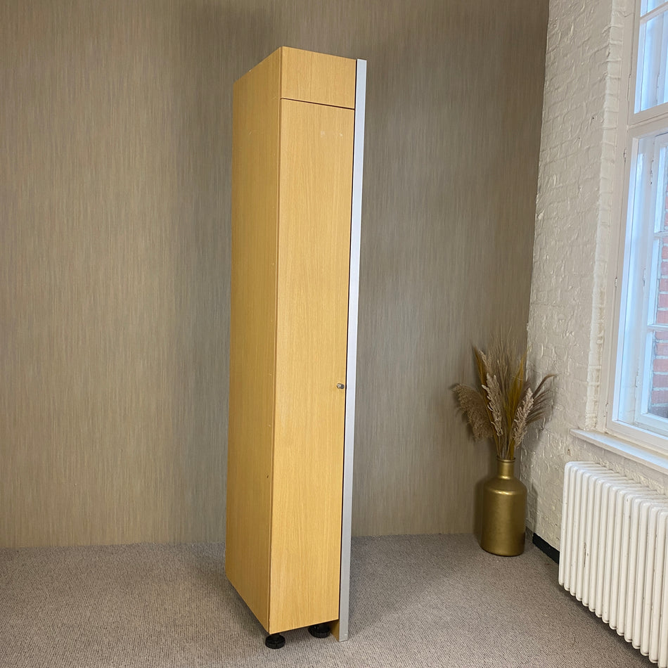 Kleiderschrank Holz furniert gebraucht 228cm Schrank