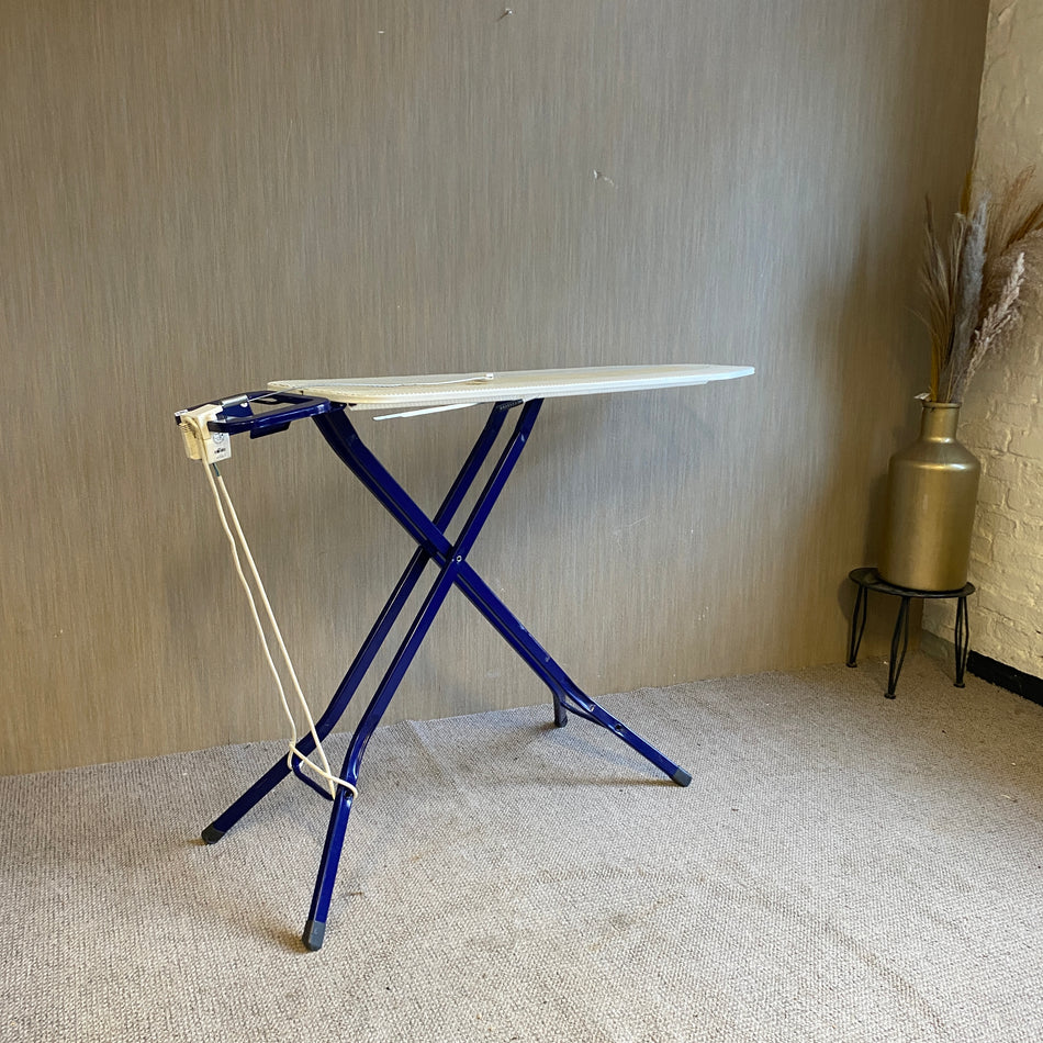 Bügelbrett gebraucht blau weiß Metall klappbar