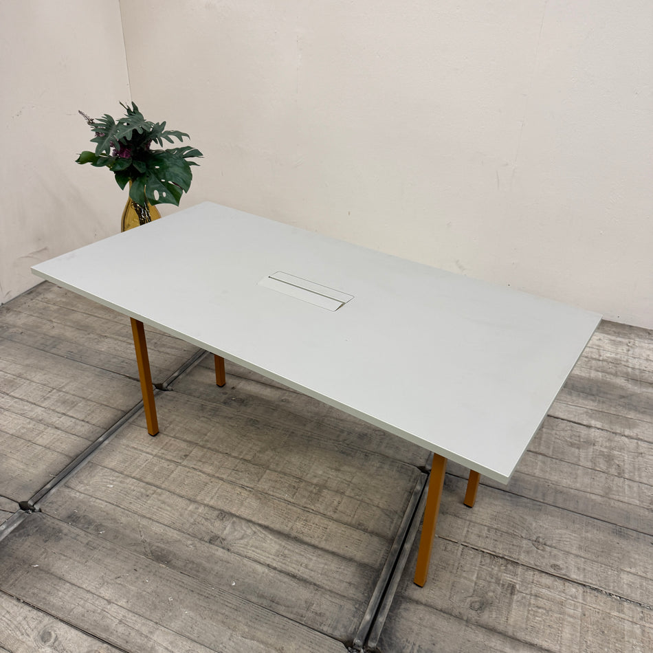 HAY Two-Colour Tisch Grau Gelb Holz Werkstoff Metall Konferenztisch Schreibtisch Gebraucht