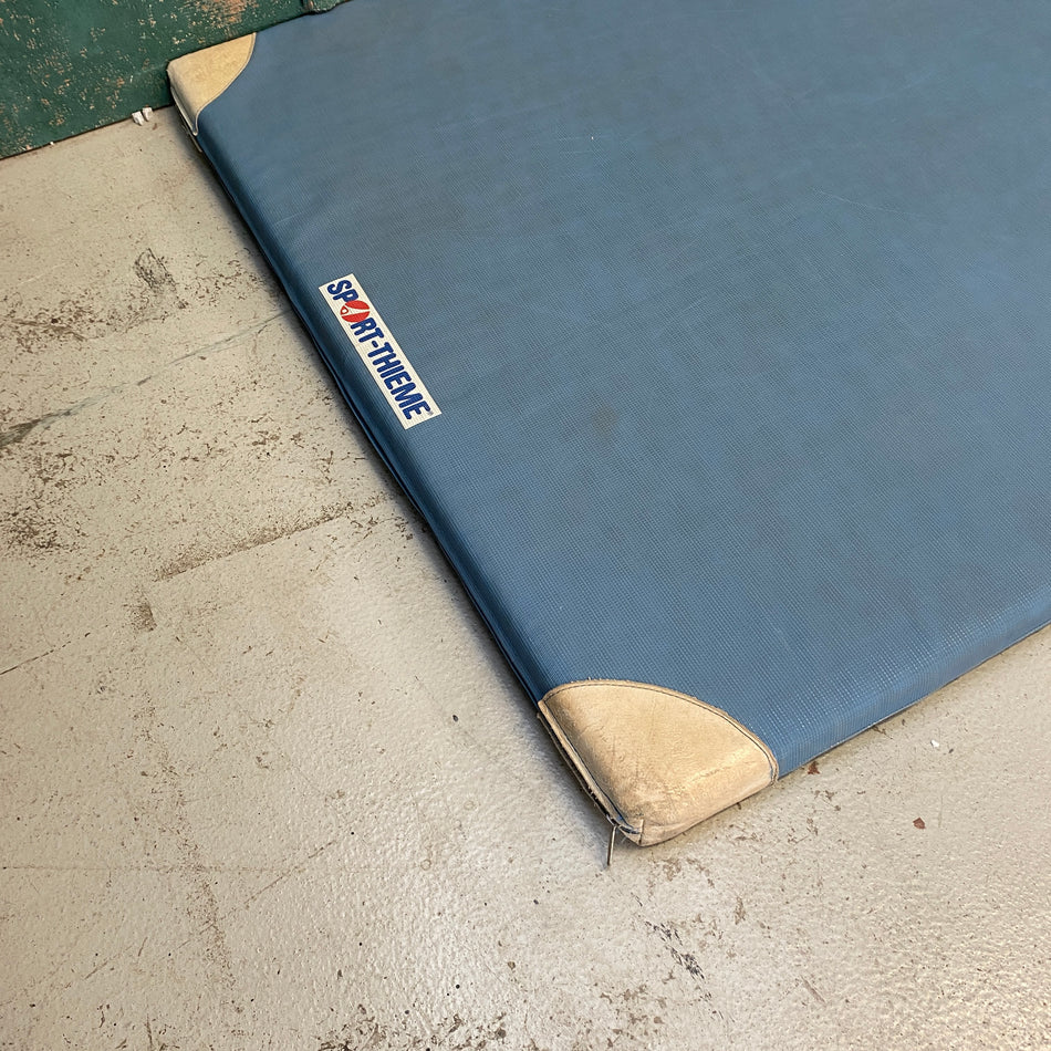 Sport-Thieme Turnmatte 100x200 Gymnastikmatte Weichbodenmatte blau für Schule & Training gebraucht