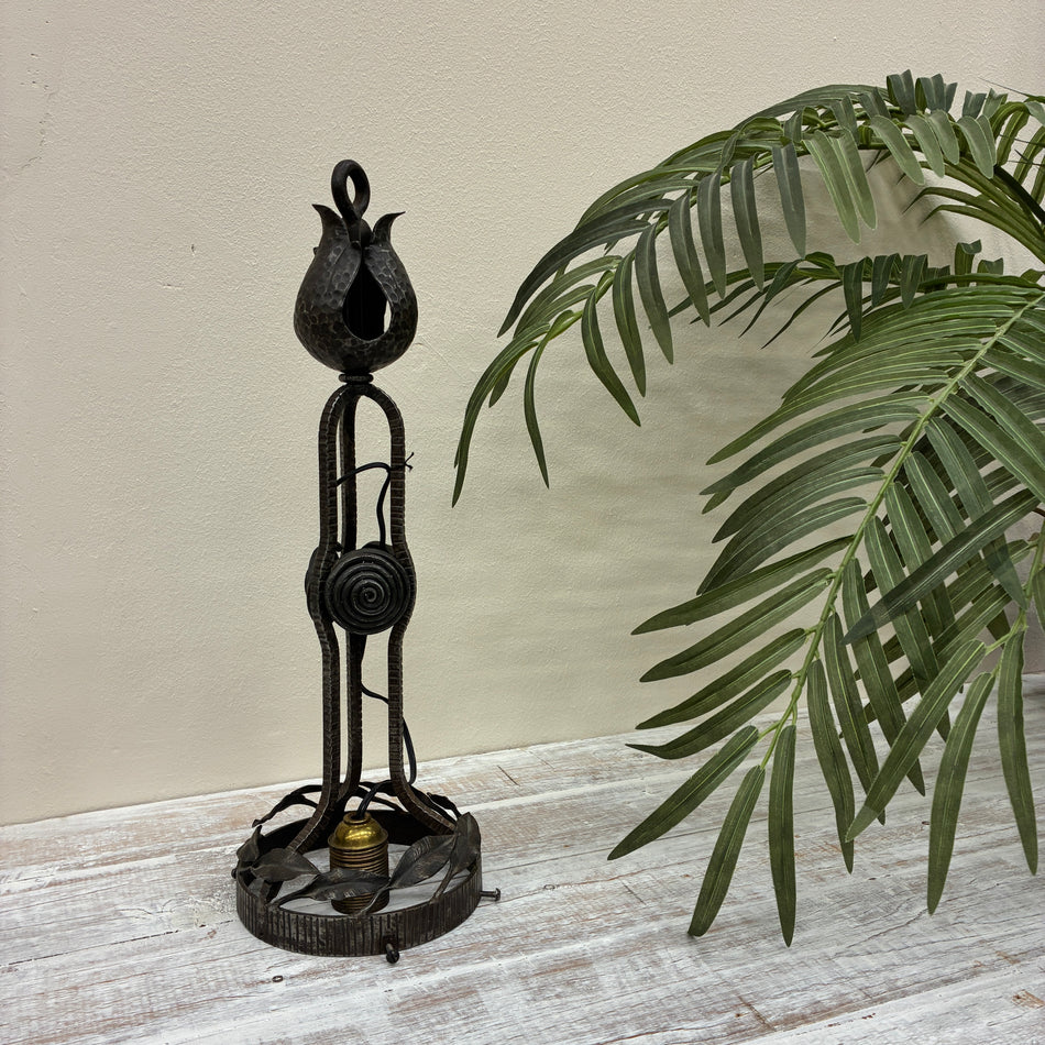 Art Deco-Lampengestell Reliefdekor Metall Antik Deko