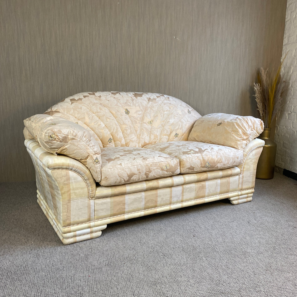 Vintage Sofa gebraucht creme gepolstert 2 Sitzer Couch