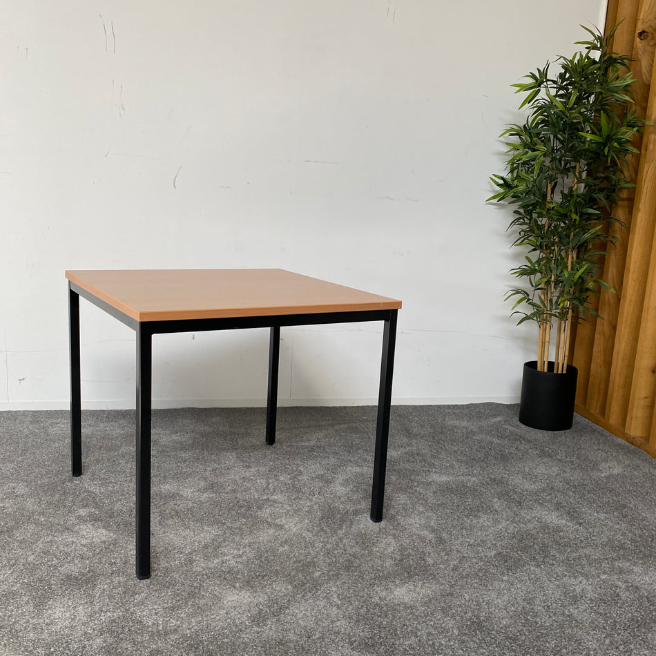 Schreibtisch gebraucht braun schwarz Holz 80x80