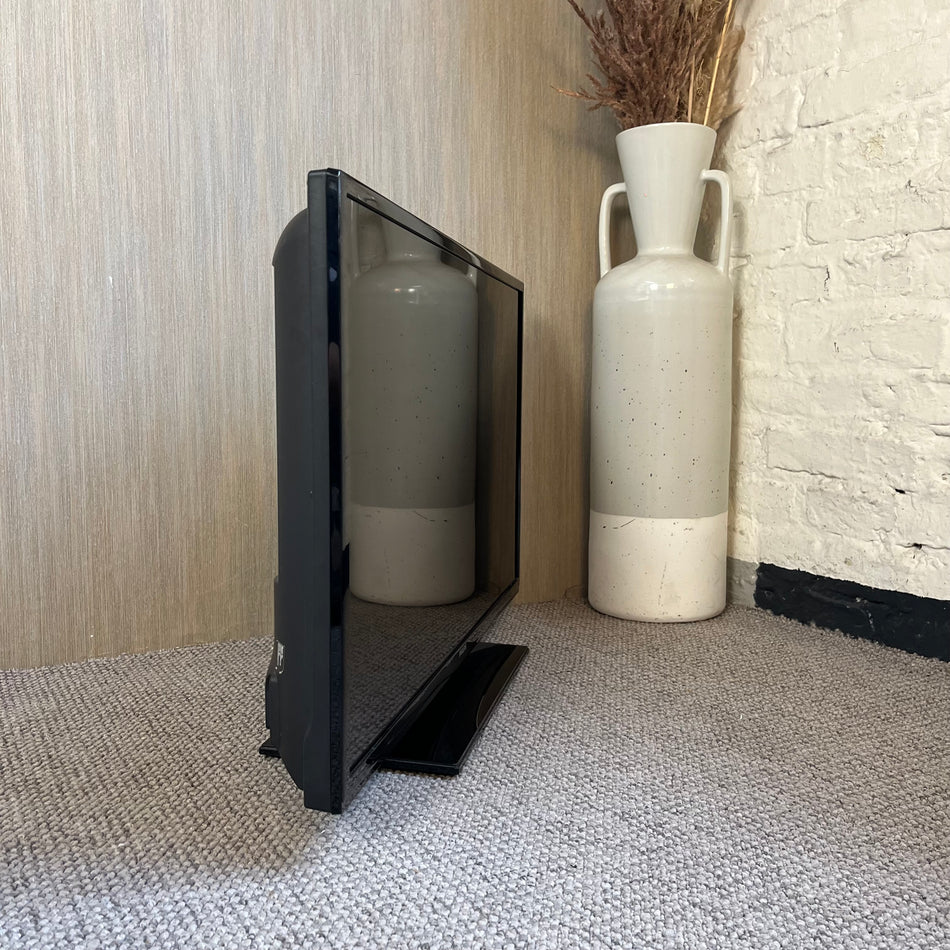 Philips LED-Fernseher 32HFL2829T/12 gebraucht Schwarz mit Fuß