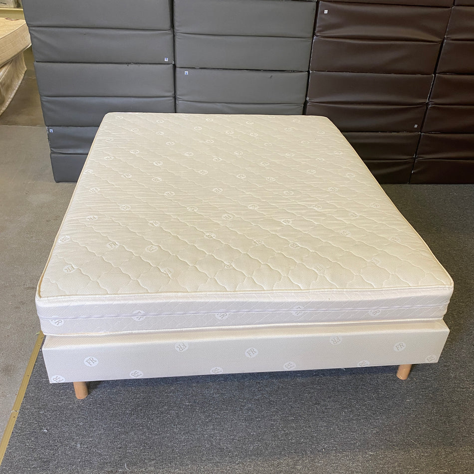 Boxspringbett gebraucht creme 160x200 inkl Matratze Bett