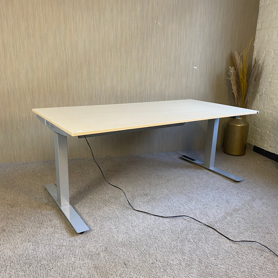 K+N Schreibtisch gebraucht elektrisch höhenverstellbar 160x80 Tisch