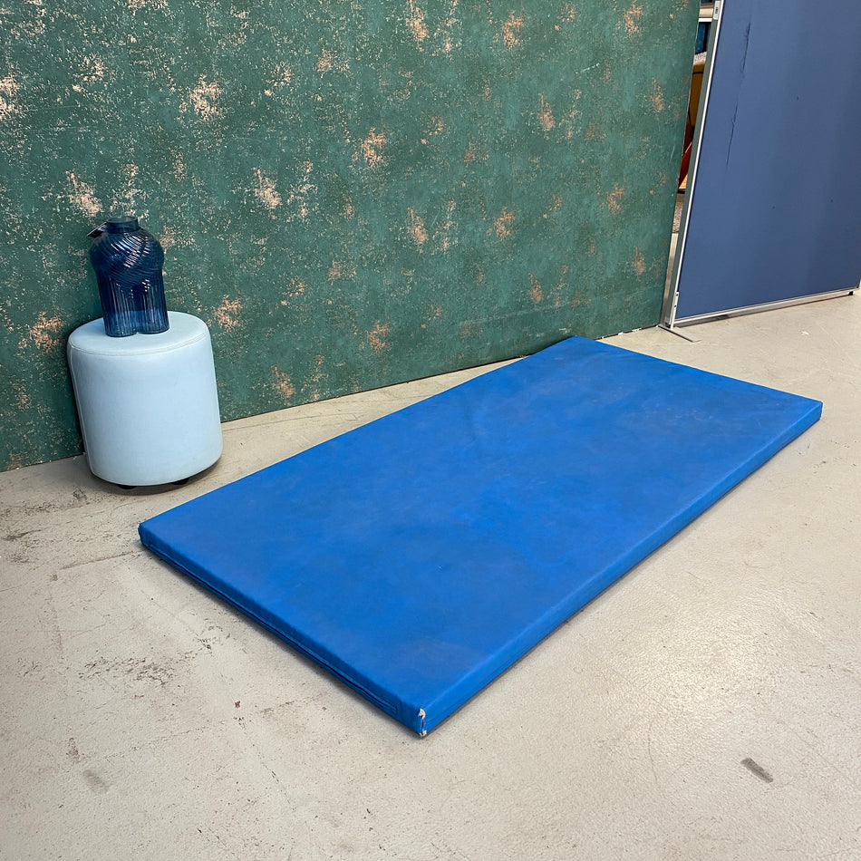 Original Gym Turnmatte Weichbodenmatte blau Schulmatte Sportmatte Training gebraucht 100x200
