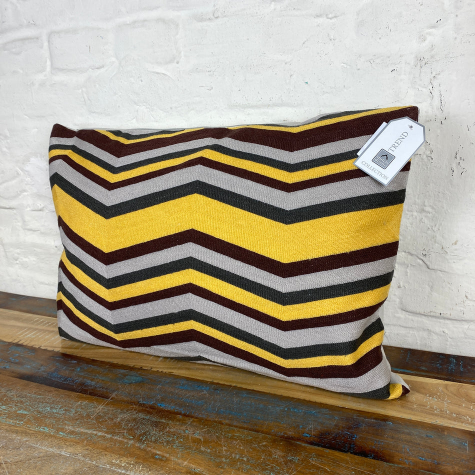 Dutch Decor Kissenbezug grau gelb 40x60 Streifenmuster Zacken