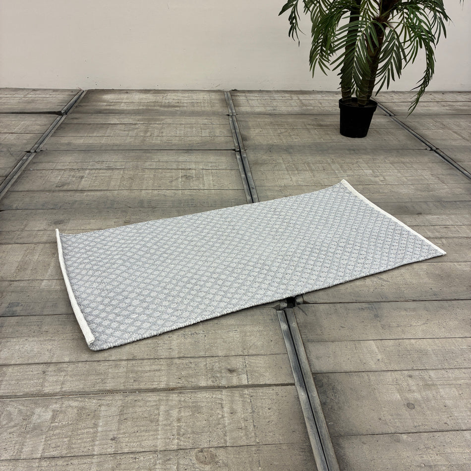 KidsDepot Kinderteppich Checky 70x140 Läufer Grau Weiß Rautenmuster Teppich