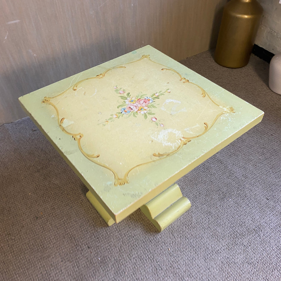 Vintage Beistelltisch Gelb mit Blumenmuster – dekorativer Shabby Chic Tisch gebraucht