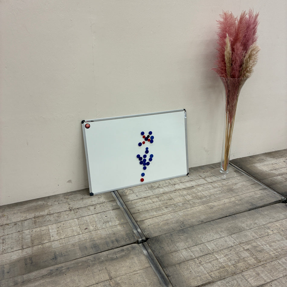 NOBO Whiteboard 90x60 weiß Magnetisch Bürobedarf Schreibtafel Gebraucht