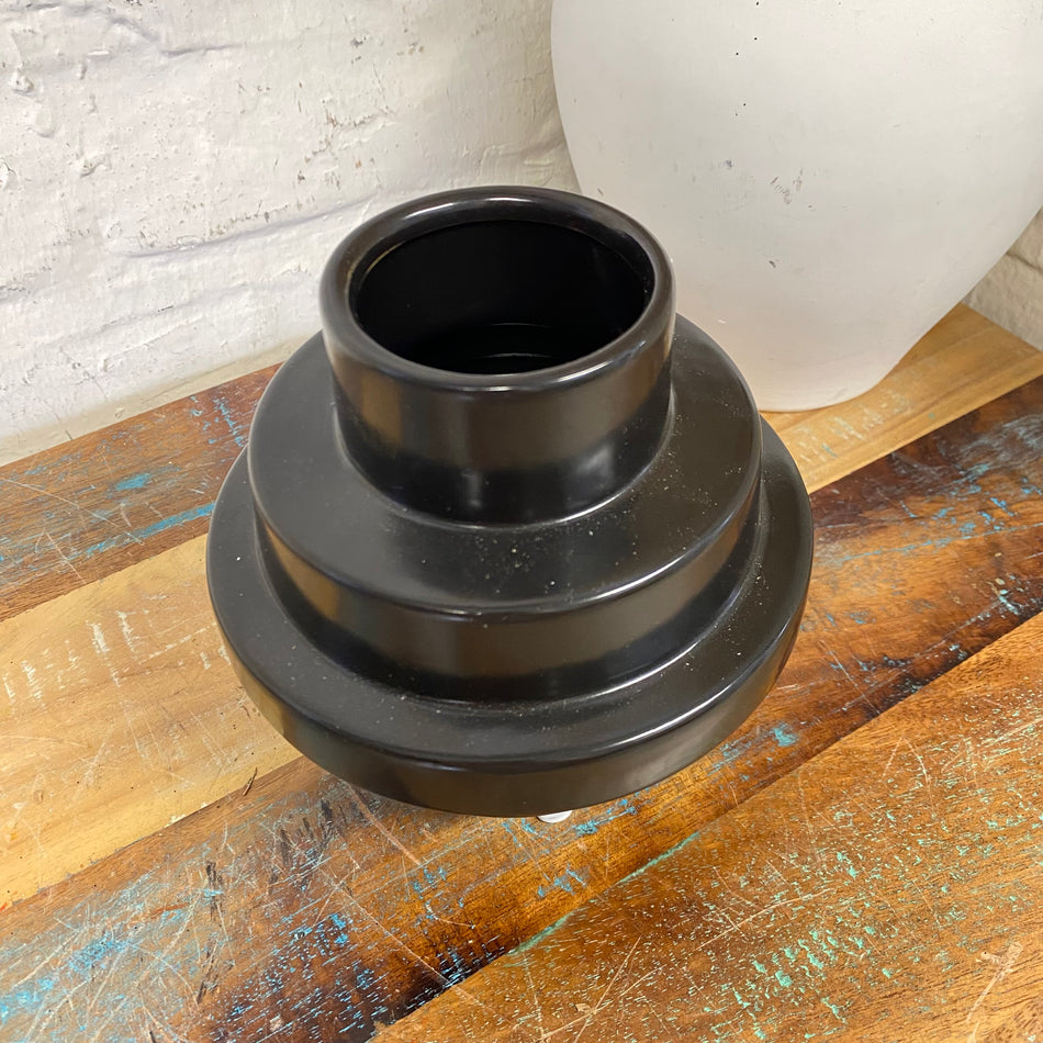 Vase gestuft schwarz Keramik 15cm Blumenvase