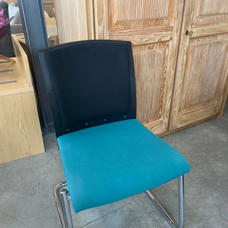 König+Neurath Tensa Freischwinger gebraucht türkis Stuhl