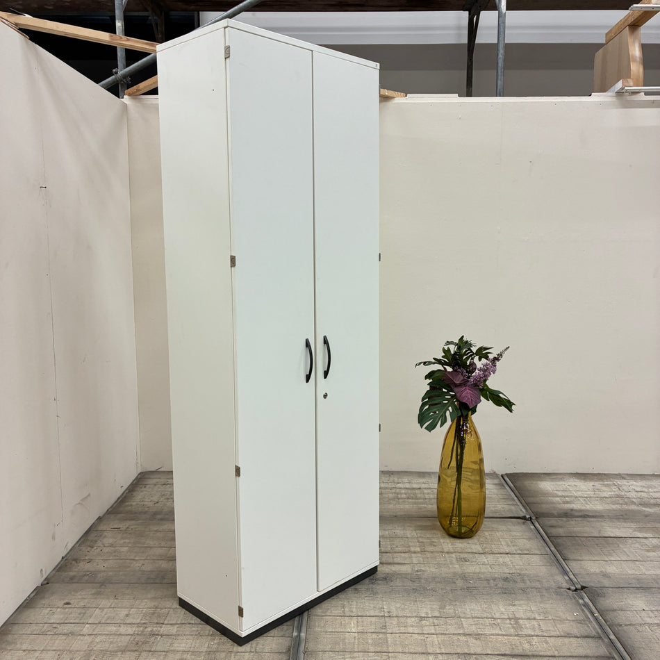 Palmberg Aktenschrank 80x225 Flügeltürenschrank Weiß 6 Fächer Schrank Gebraucht