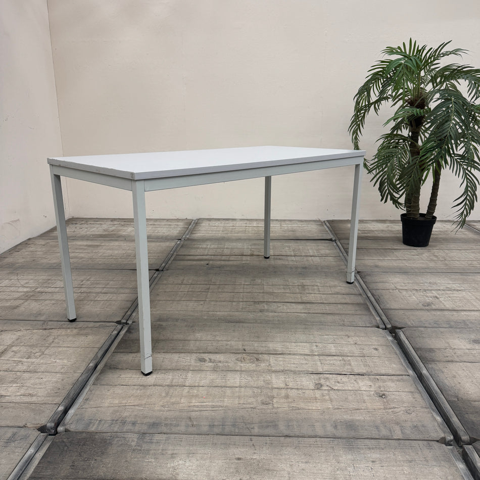 Schreibtisch Lichtgrau 140x70 Büro Tisch Gebraucht