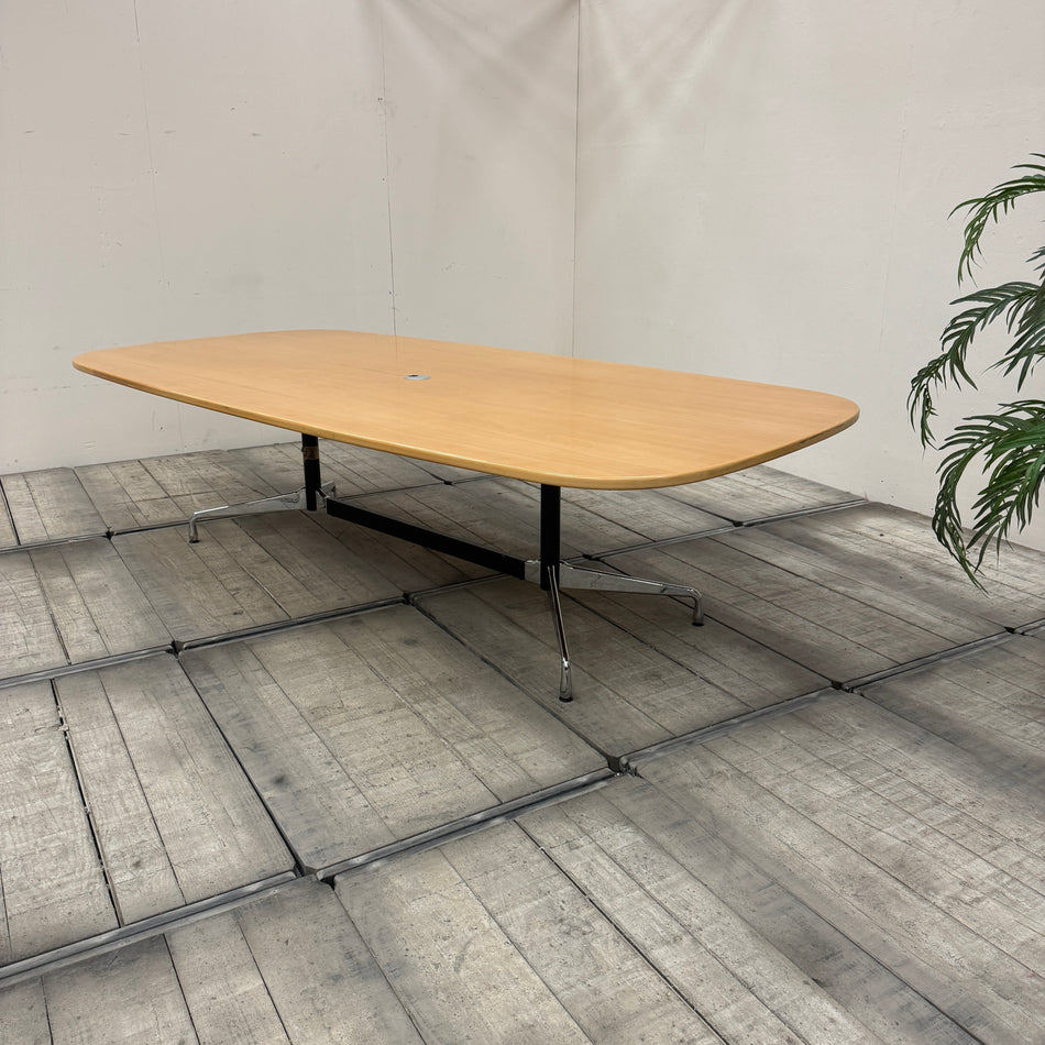 Vitra Eames Segmented Table Konferenztisch Eiche Bootsform 275cm Design Tisch Gebraucht