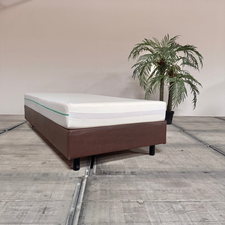 Boxspringbett Einzelbett 90x200 mit Kaltschaum Matratze Braun Leder Bett Gebraucht