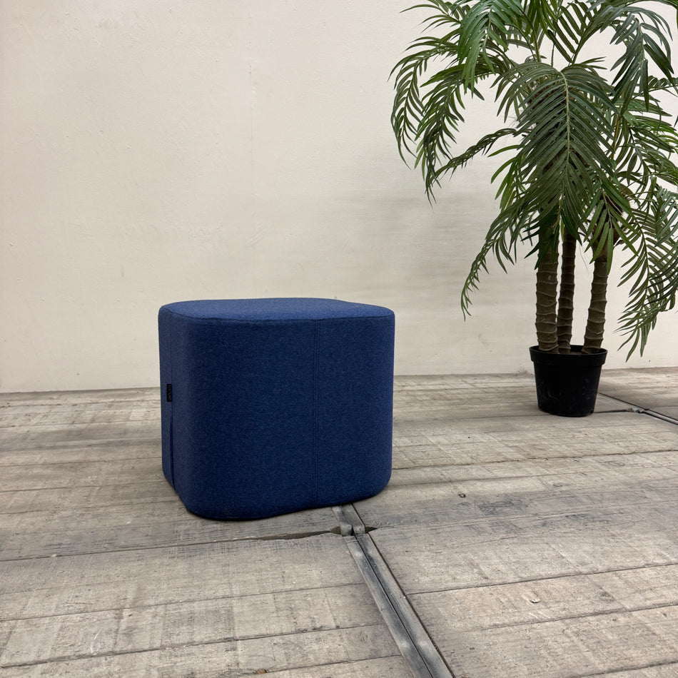 Office furniture 031