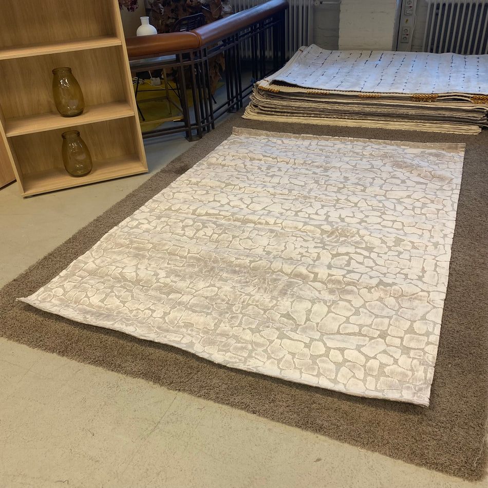 Heller Vintage Bodenläufer in Steinoptik – moderner Wohnstil – 160 x 230cm Teppich