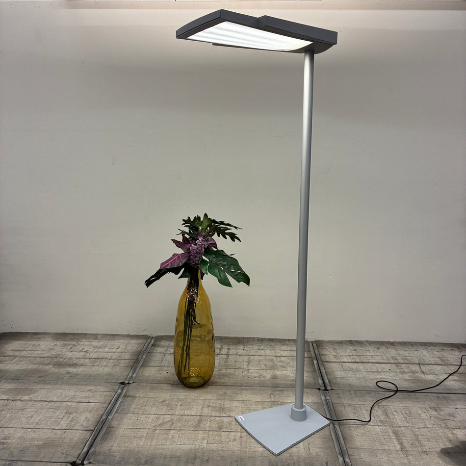 Office furniture 043