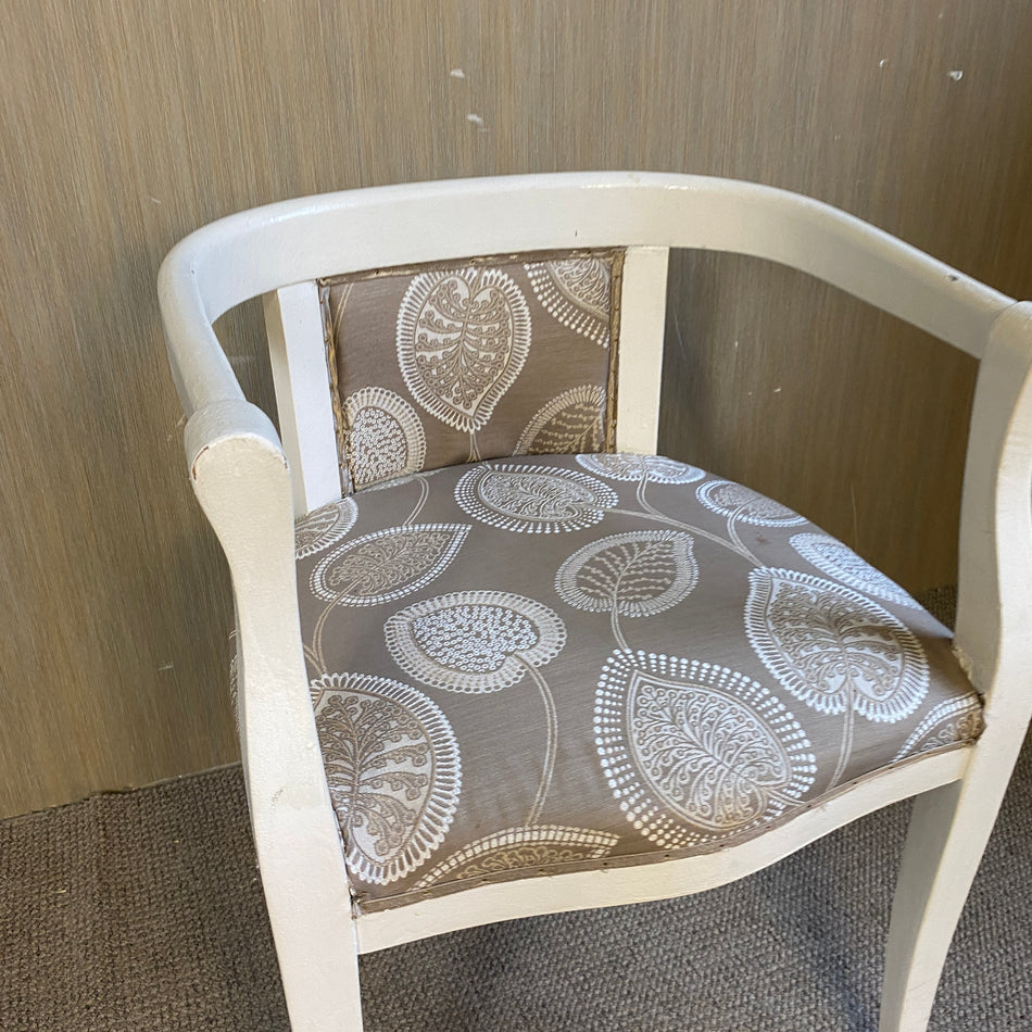 Weißer Holzstuhl mit Polstersitz – Stuhl gebraucht