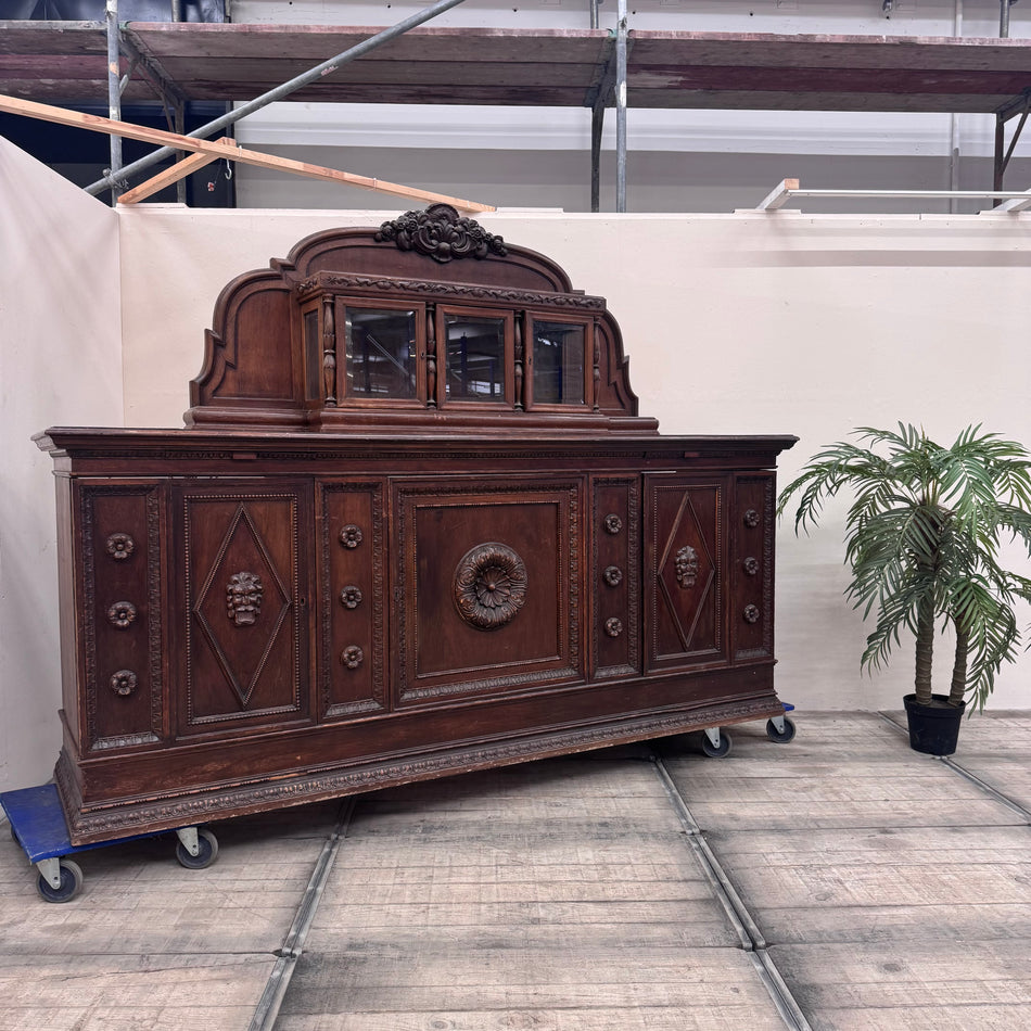Kommoden und Sideboards