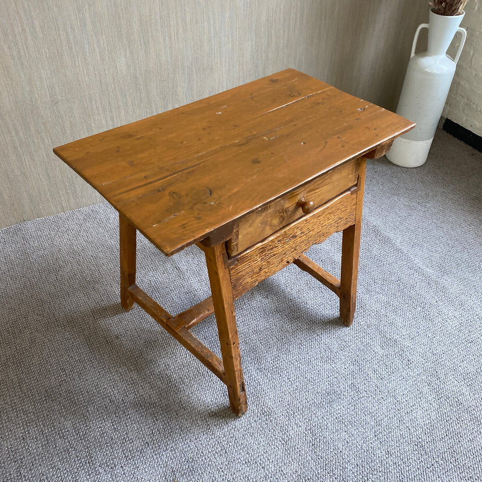 Vintage Beistelltsich antik Massivholz Landhausstil Tisch mit Schublade