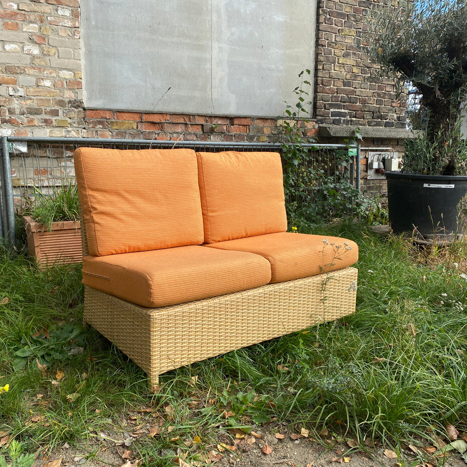 Outdoor Rattan Sofa gebraucht orange grün hell