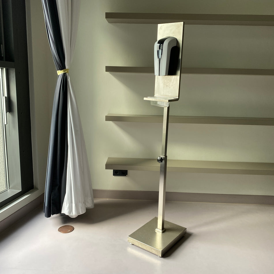 Vega Desinfektionsmittelspender mit Schale höhenverstellbar