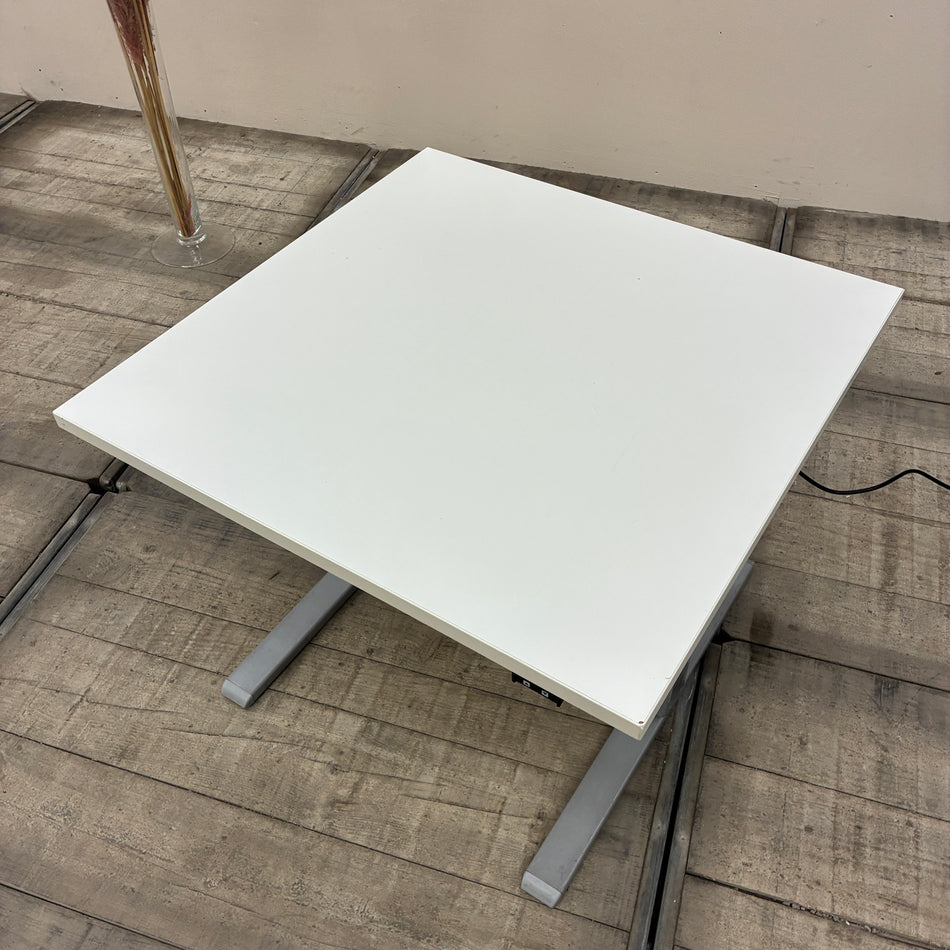 FM Move Schreibtisch 80x80 Elektrisch Höhenverstellbar Weiß Büro Tisch Gebraucht